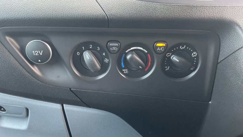 Ford Transit Custom 270 Swb Diesel Fwd 2.0 TDCi 130ps Low Roof Limited Van